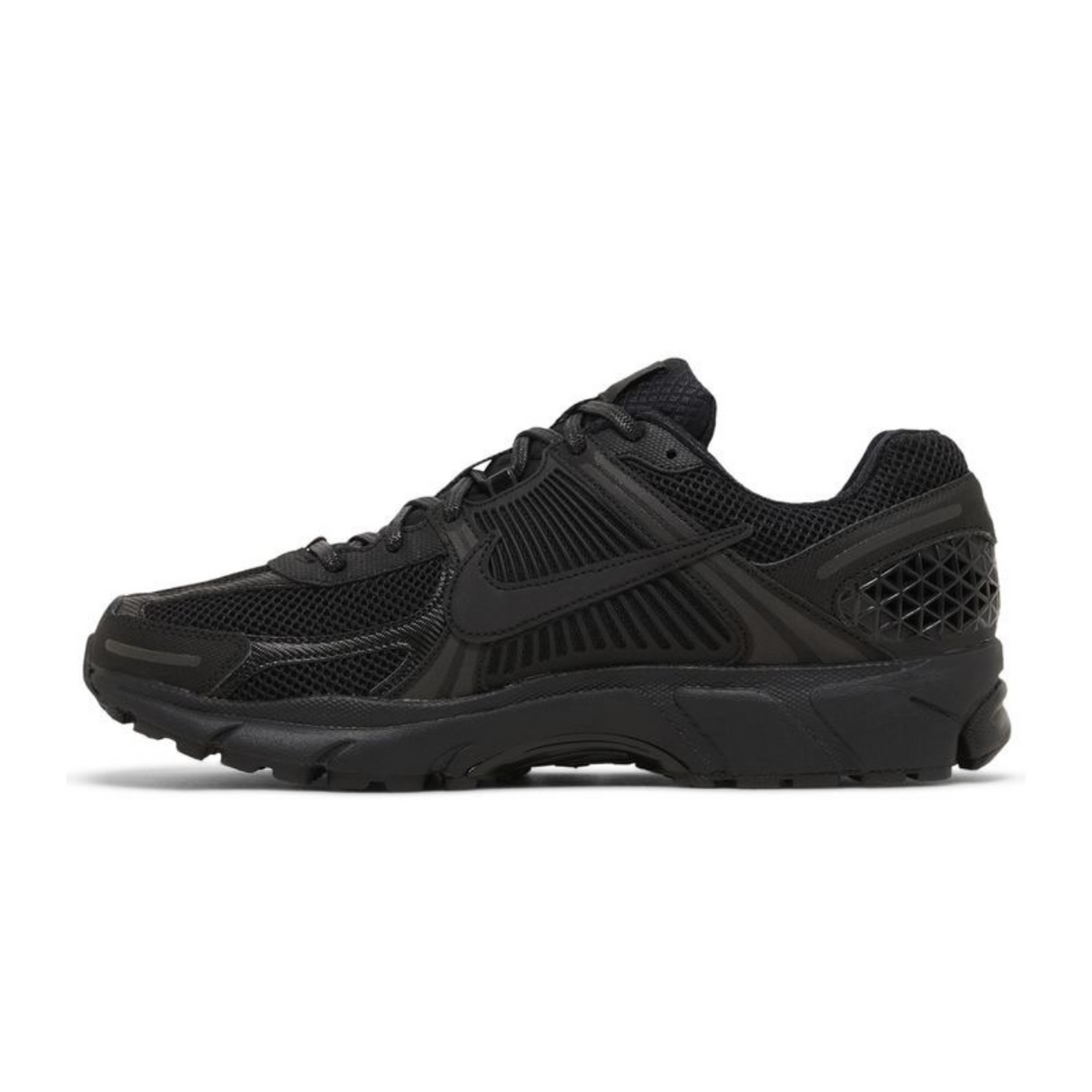 Air Zoom Vomero 5 'Triple Black'