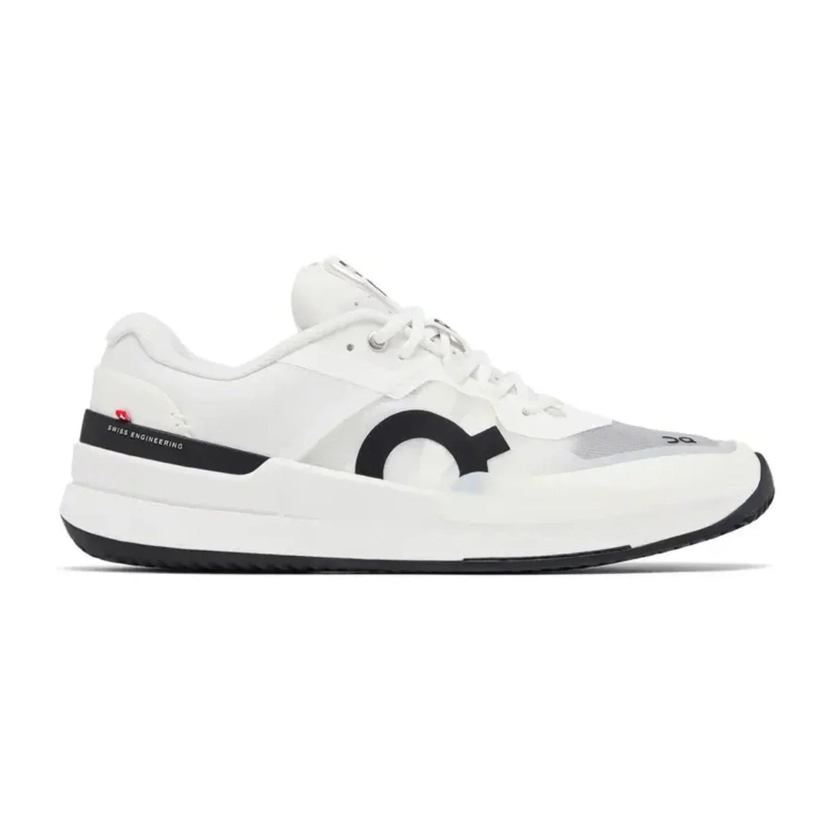ON The Roger Pro 2 Clay 'White Black'