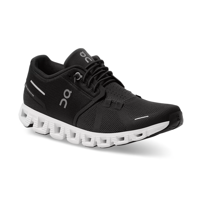 On Running Cloud 5 Black/White
