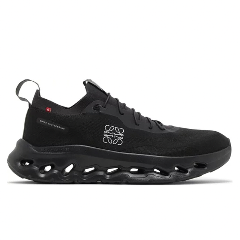 LOEWE x On Cloudtilt All black